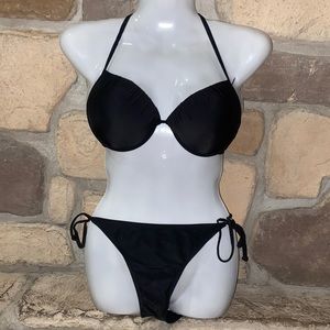 Black bikini large